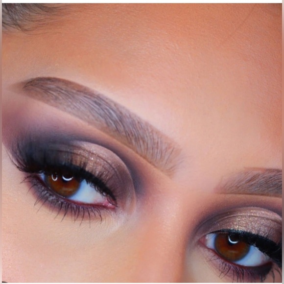 Ace Beaute Eyeshadow Amplifying Base in Light - Picture 3 of 8